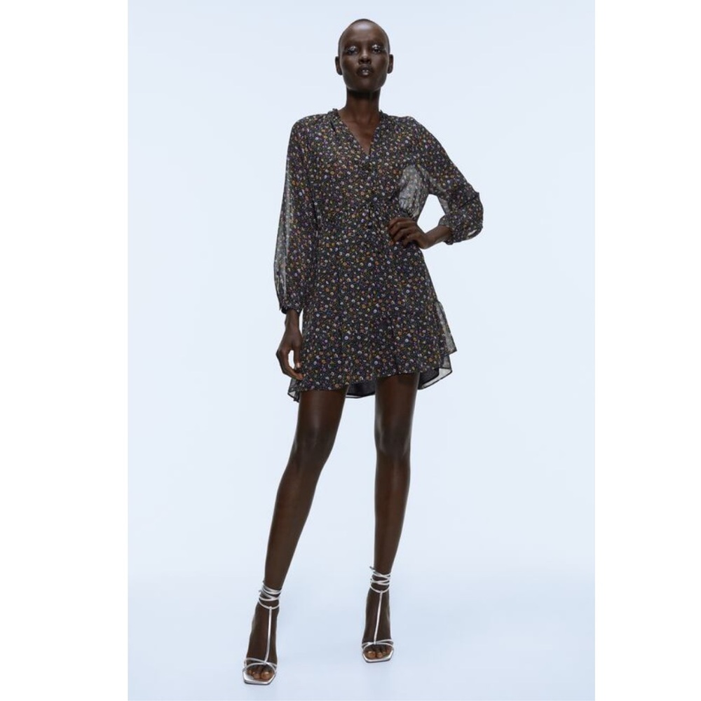 BNWT ZARA GREEN CASUAL DRESS